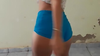 Hot And Spicy Latina Dancer With Sexy Moves