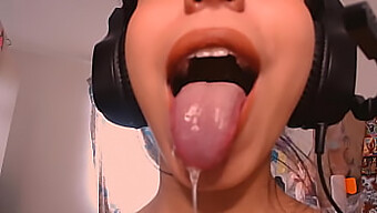 Den Ultimative Samling Af Rodede Spyt Fra Ahegao-Babes - Hentai-Porno Med Oral Fetish