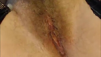 Amateur Webcam: Closeup Of Hairy Blonde'S Pussy