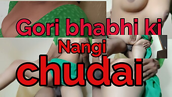 Nội Trợ Desi Được Vuốt Ve Và Liếm Vú Trong Video Sex Ấn Độ