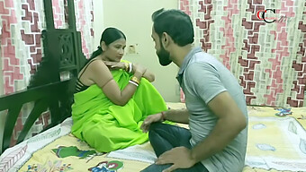 Desi Aunty Cheats On Her Husband With Friend