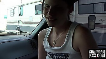 Holly Lane'S Enthusiastic Oral Skills In A Car