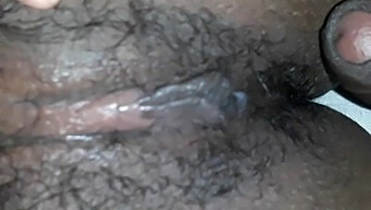 Vidéo Maison D'Une Action De Clitoris Sur Bite