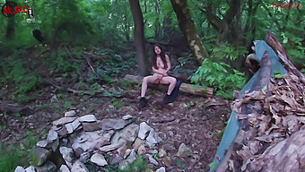 Amateur Girl Indulges In Outdoor Self-Pleasure