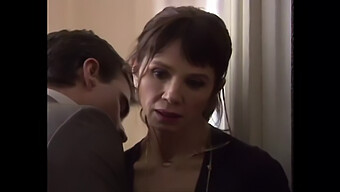 Victoria Abril In Druge Čutne Ženske V Mehkem Francoskem Filmu Iz Leta 2009