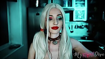 Amerikalı Genç Harley Quinn, Asmr Sesleriyle Cosplay Yapıyor