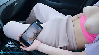 Gadis Berusia 18 Tahun Memuaskan Dirinya Di Tempat Letak Kereta Dengan Kandungan Pornografinya