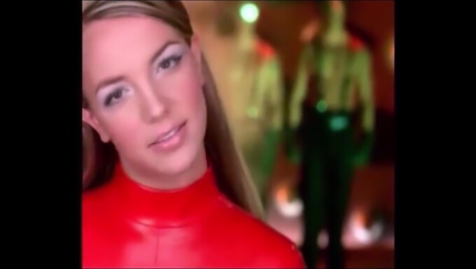 Bruneta Britney Spears Într-Un Videoclip Porno Hardcore