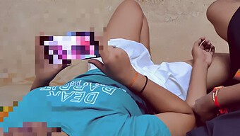 Suman, Üvey Kardeşi Tarafından Porno Izlerken Yakalandı Ve Seks Istedi