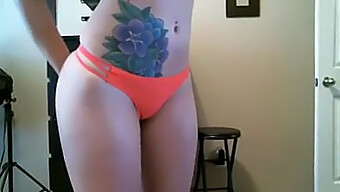 ¡video En Vivo En Tiempo Real De Mi Novia Haciendo Una Mamada A Su Novio Con Tatuajes!