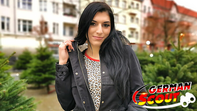 Deutsche Teen Kristall Wird Beim Pickup Casting Gefickt